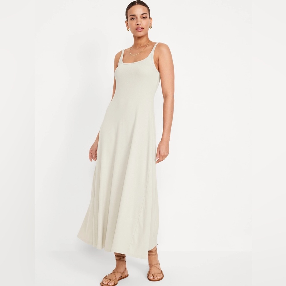 NWOT Old Navy Ribbed Beige Maxi Dress